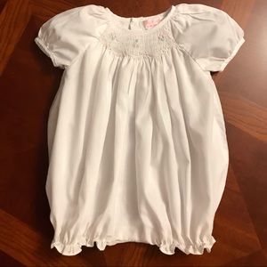 EUC Petit Ami Smocked Bubble